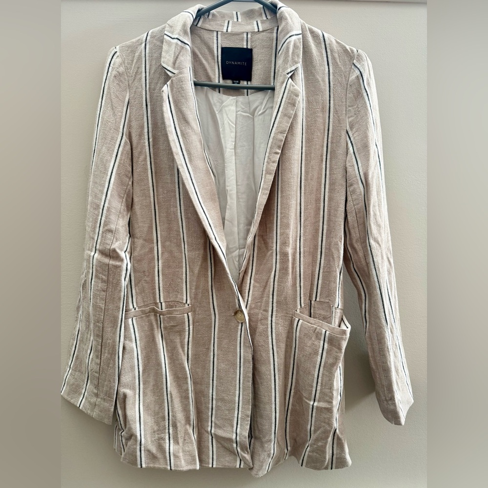 Dynamite Beige and White Striped Relaxed Blazer